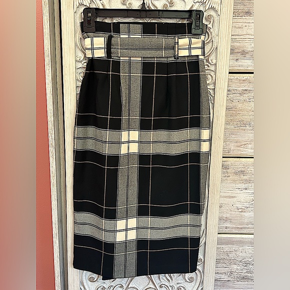 H&M preppy chic black plaid knee length wrapover tie belt asymmetrical hem 2 - Picture 3 of 8